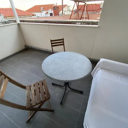 In Betina Mit Schoener Terrasse * Vodice