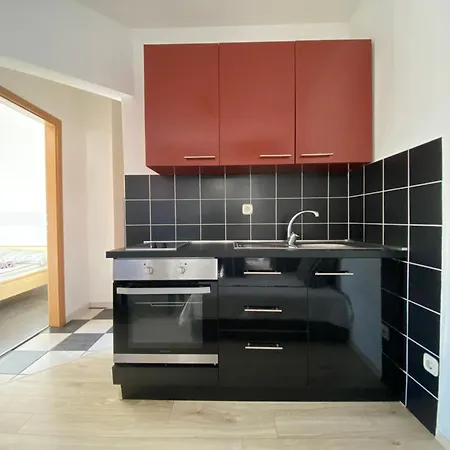 In Betina Mit Schoener Terrasse Apartment Vodice